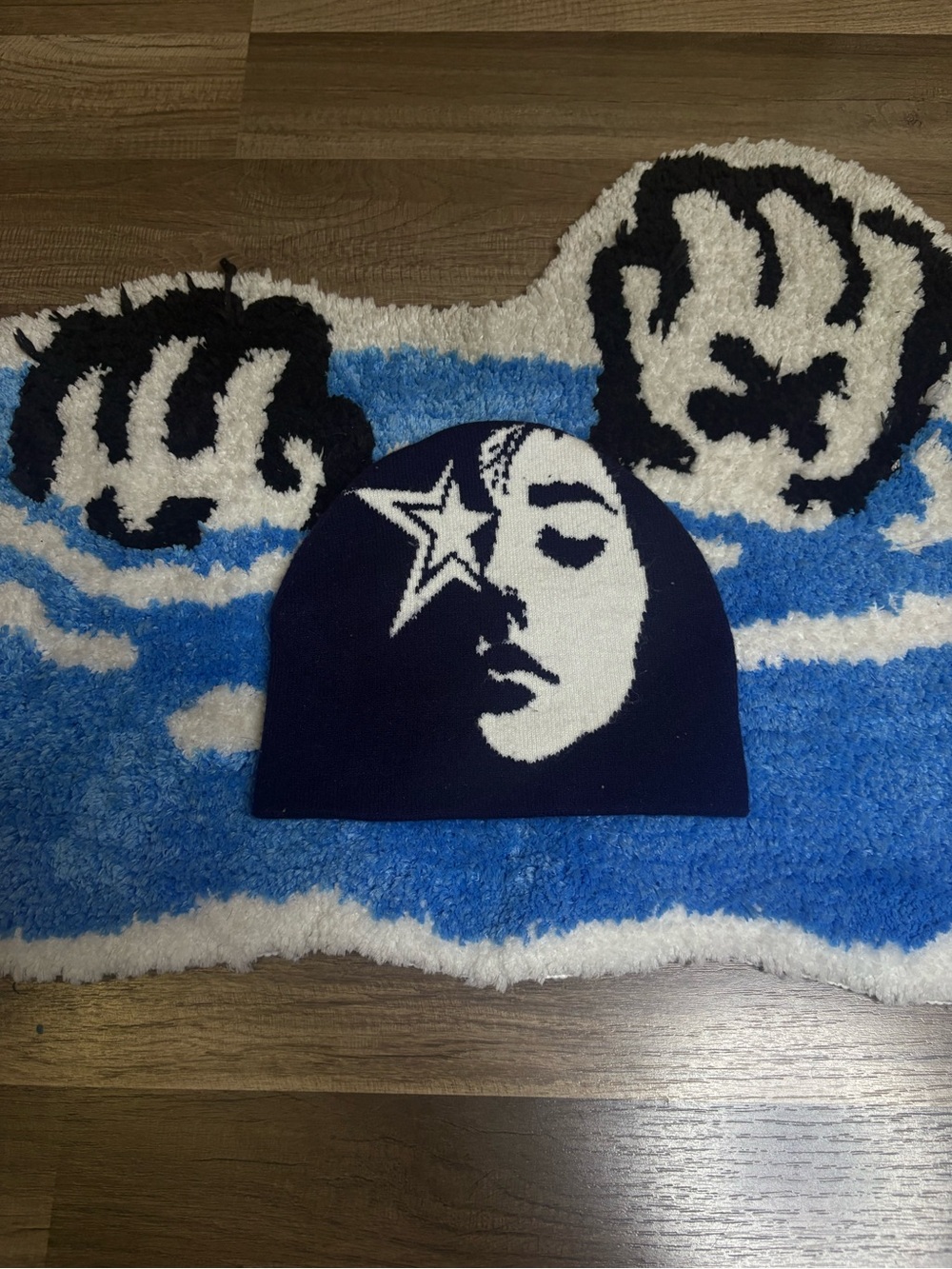 Men's Navy Face & Star Beanie Hat